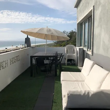 Fonte Da Telha Hostel