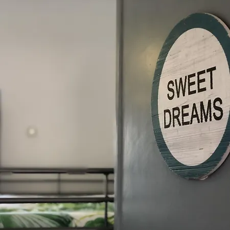 Fonte Da Telha Hostel