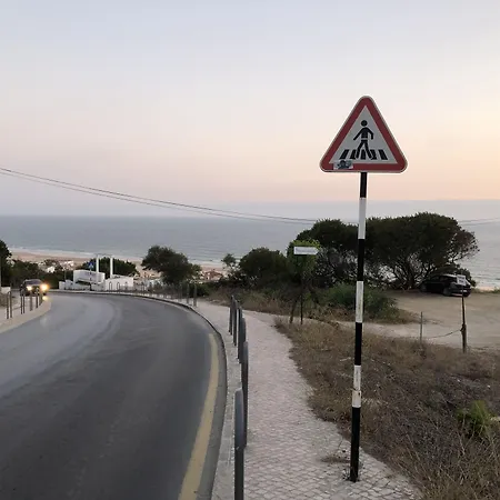 Fonte Da Telha Albergue Costa da Caparica