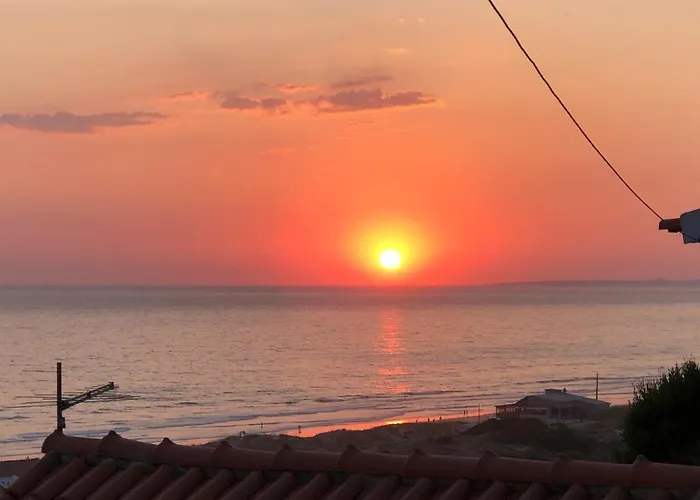 Fonte Da Telha Hostel *